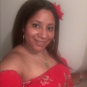 Meet your Posher, Yessy